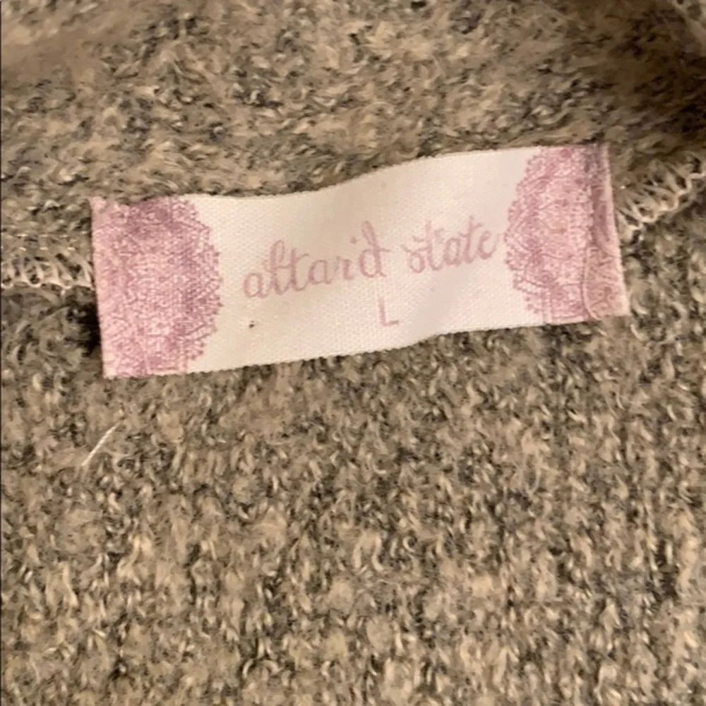 Altar’d State cardigan‎ sz L